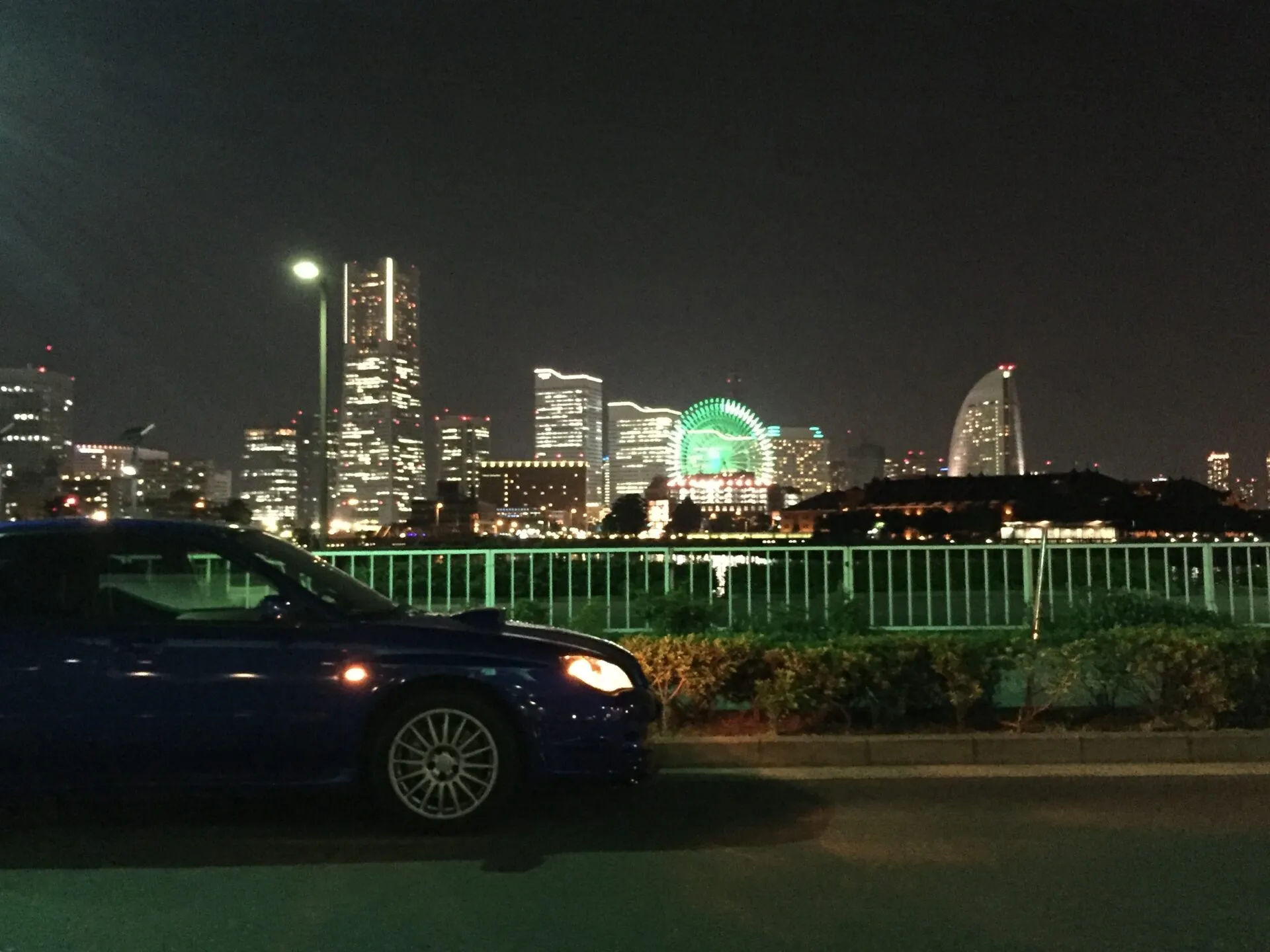 みなとみらいへ深夜ドライブ