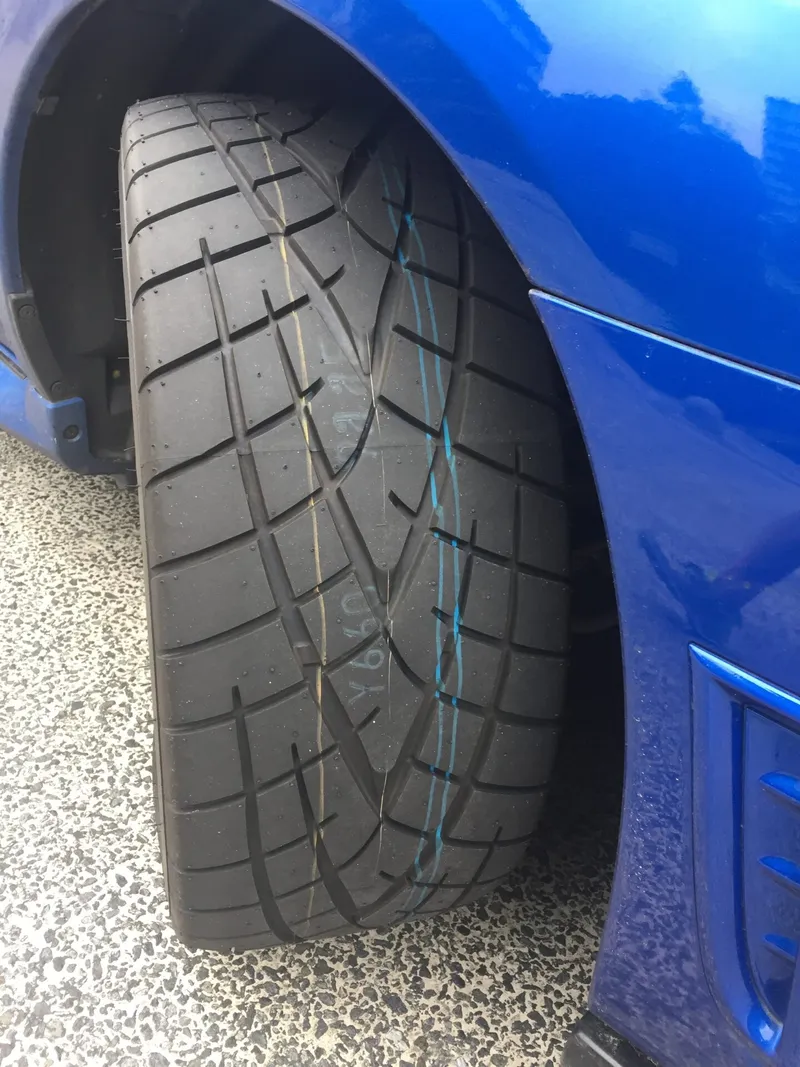 トーヨータイヤ(TOYO TIRES) PROXES R1R 235/45ZR17 94W タイヤ交換