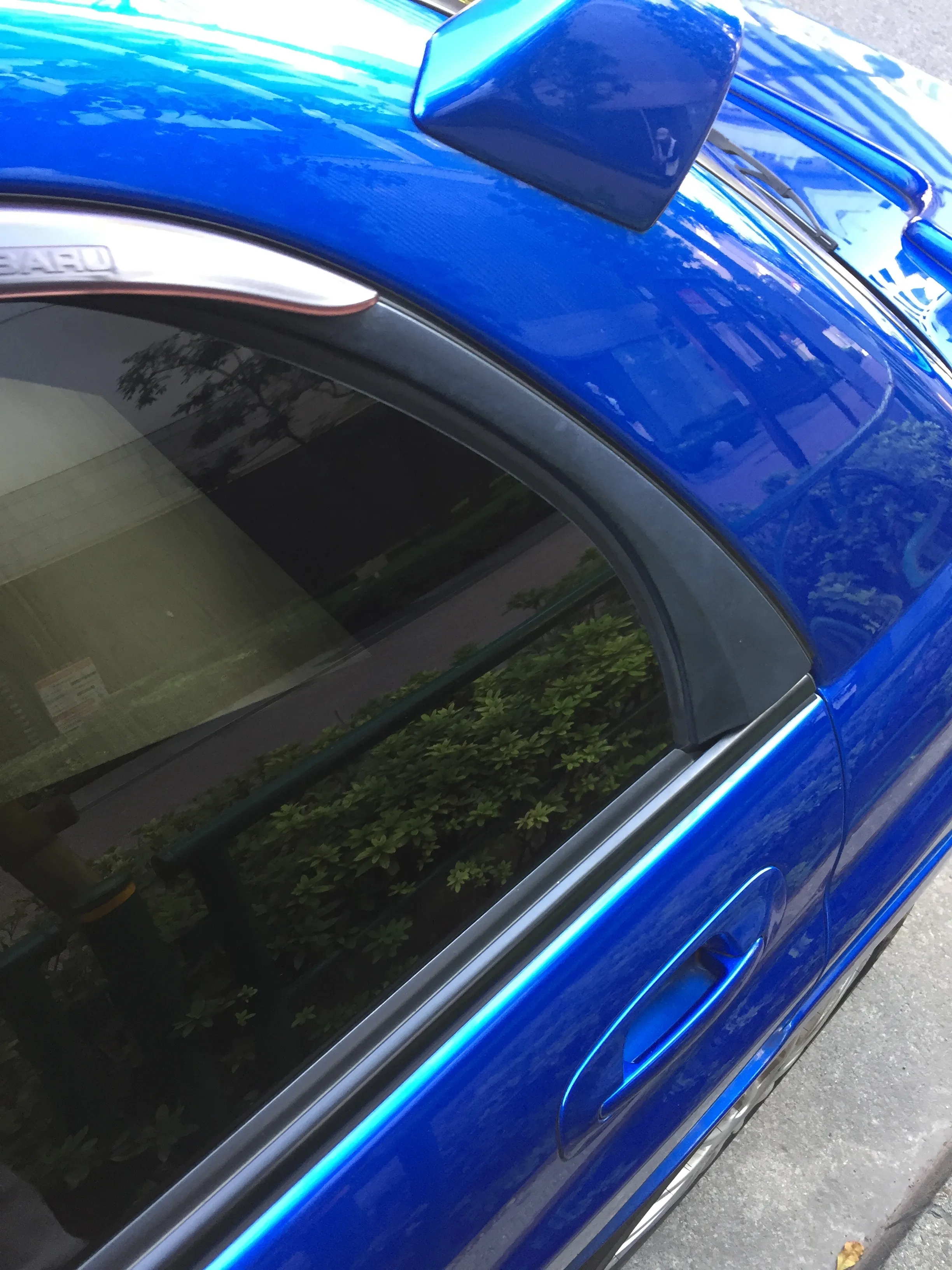 樹脂つや出し前