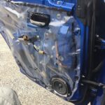 リアスピーカー撤去